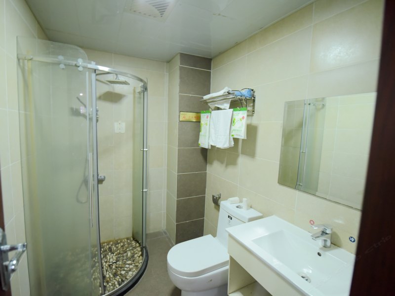hotelPic