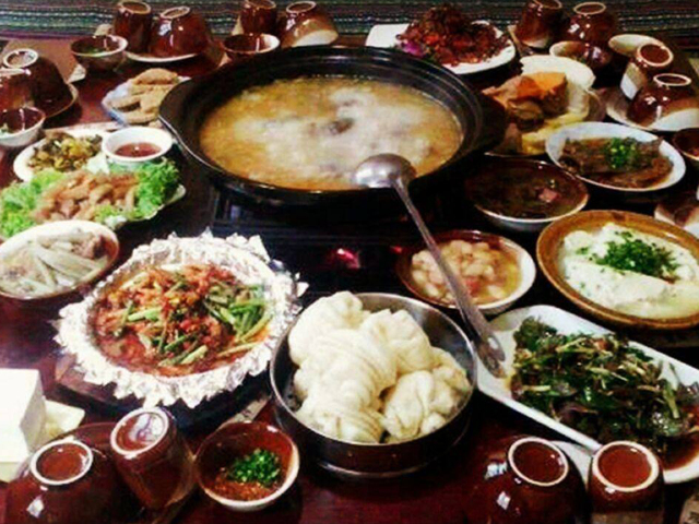 昆明-大理-丽江5晚6日游体验足疗spa,登玉龙雪山大索,体验