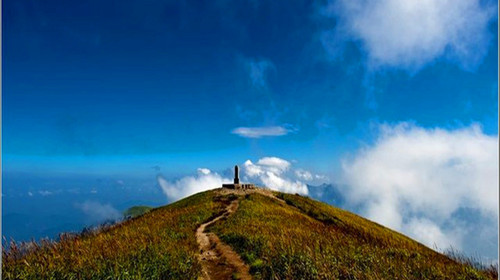  天上草原武功山-万龙水上乐园2日游>2人报名赠送一顶帐篷,另赠送魅力