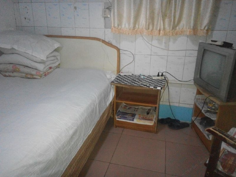 hotelPic