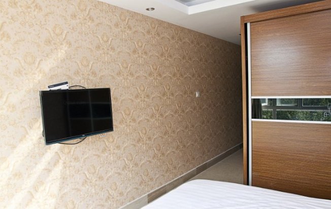hotelPic