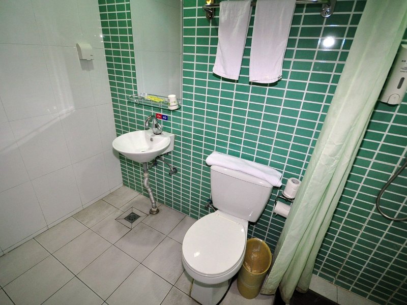 hotelPic