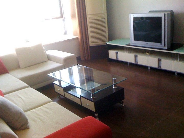 hotelPic