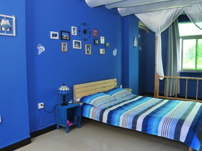 hotelPic