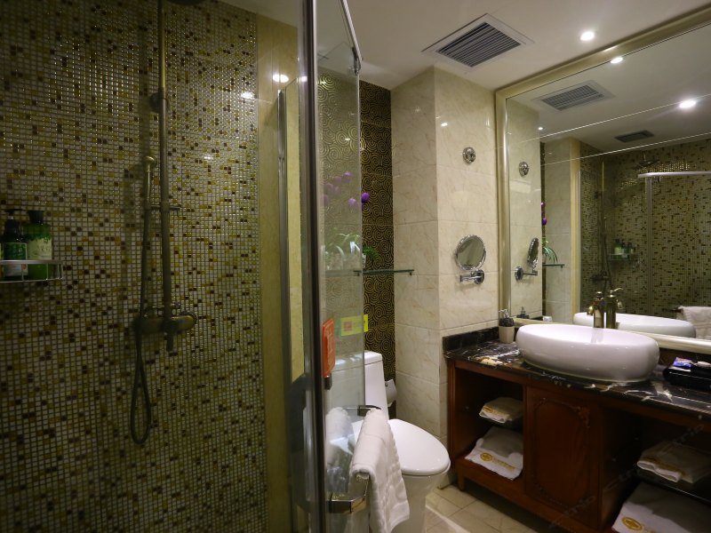hotelPic