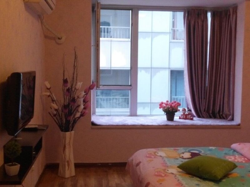 hotelPic