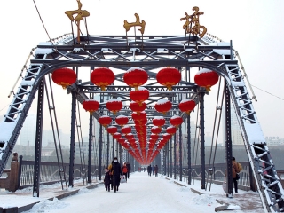 嘉峪關(guān)自由行還是跟團好_報團去嘉峪關(guān)多少錢_嘉峪關(guān)九月旅游