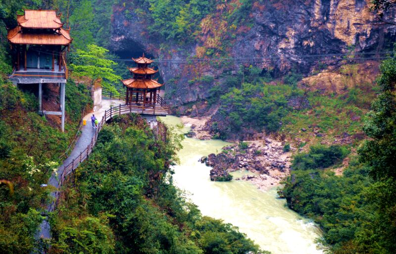 铜仁大峡谷,苗王城一日游.