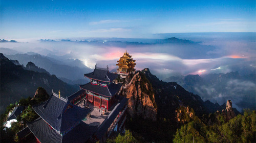 洛阳老君山-追梦谷2日游峰林仙境,十里画廊 一地休闲游