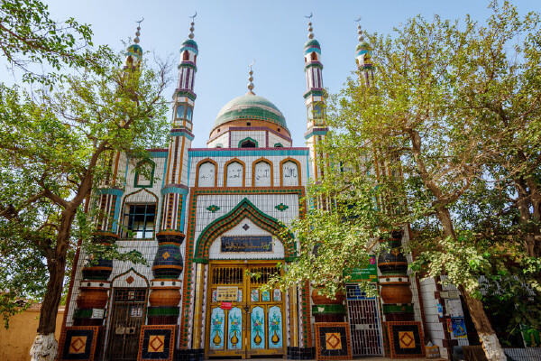 夏天去新疆穿衣指南_夏天去新疆穿什么衣服_