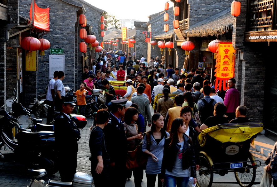 扬州大明寺祈福-瘦西湖-东关街-南京秦淮夜游-中山陵-镇江南山-西津