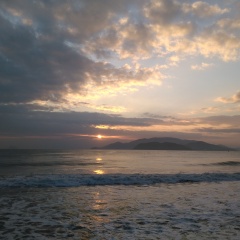 海上日出