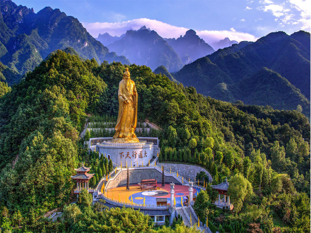 老君山-追梦谷2日游峰林仙境 君山道观