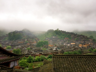凤凰古城旅游报团价格_凤凰古城落地签_9月份凤凰古城游价格