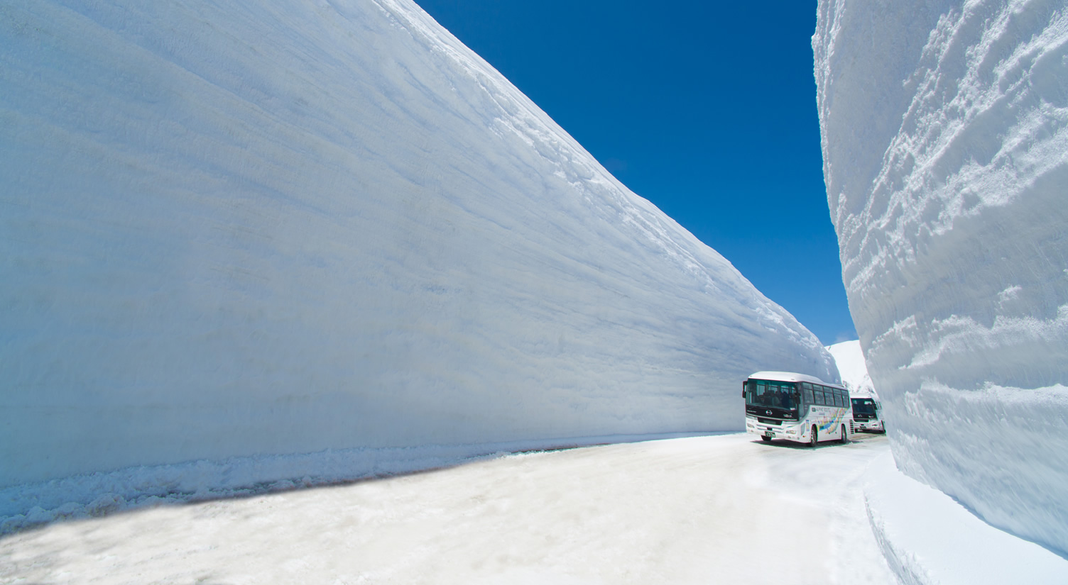  日本6日游>东京轻井泽,香港往返,立山黑部雪墙,兼六园,温泉