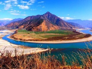 怎么去云南香格里拉旅游_深圳特價(jià)云南香格里拉游_去云南香格里拉靠譜的旅行團(tuán)