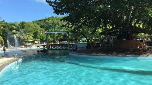 越南芽庄机票+当地5日游 三亚入住红树林酒店