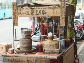 重慶跟團(tuán)還是自由行_重慶旅游價(jià)格多少_旅游團(tuán)重慶