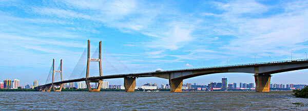 从中国地质大学逸夫博物馆到汉江路步行街线路