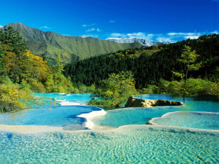 去四川九寨溝旅游_香港旅游團(tuán)四川九寨溝_2021去四川九寨溝跟團(tuán)多少錢