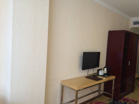 hotelPic