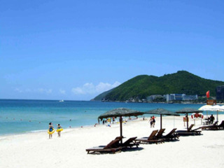 有关三亚旅游_到三亚的旅行_参团去三亚旅游