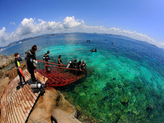 2021去海南三亞旅游團(tuán)報價_海南三亞九月旅游_現(xiàn)在去海南三亞旅游多少錢