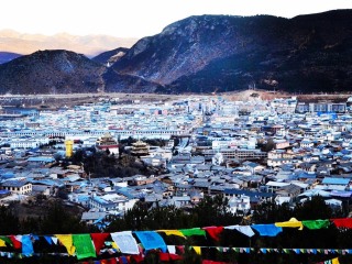 云南香格里拉高端品質(zhì)旅游團(tuán)_去云南香格里拉報(bào)團(tuán)多少錢_云南香格里拉旅游要多少錢2021