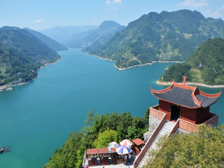 湖北三峽旅行團(tuán)自由行_10月湖北三峽旅游_去湖北三峽報(bào)團(tuán)多少錢(qián)
