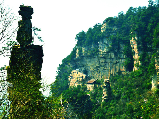  韶山-张家界-天门山-玻璃栈道-凤凰双飞6日游>千人好评,湖南精华景点