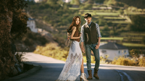 云南香格里拉婚纱摄影一日游 高原山景婚纱照