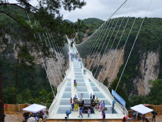 张家界旅游热门_去张家界的旅游费用_张家界旅行价格