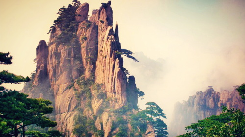 黄山2日游 1晚宿山上,含登山三宝_上海