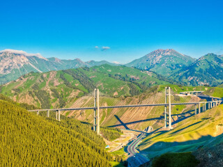國(guó)慶新疆游價(jià)格_去新疆游怎么省錢_去新疆報(bào)團(tuán)多少錢