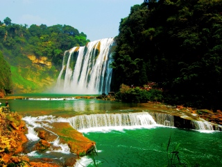 貴州黃果樹(shù)瀑布旅游多少錢(qián)一個(gè)人_去貴州黃果樹(shù)瀑布游要多少錢(qián)_貴州黃果樹(shù)瀑布游跟團(tuán)多少錢(qián)
