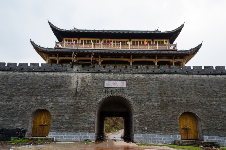 齐云山-古城岩-祁红博物馆-屯溪老街2日游>398元买一送一宿四星赠早