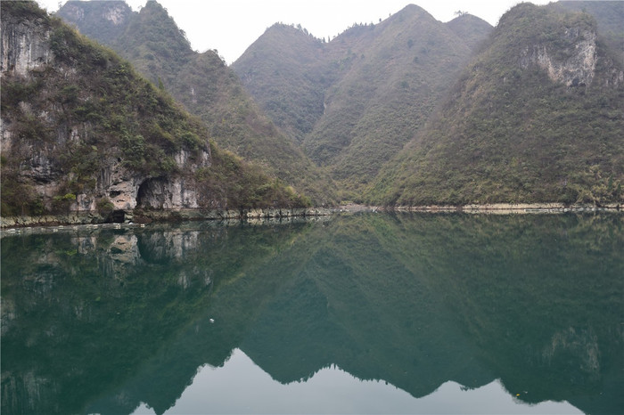 施秉,黄平三县境内,包括舞阳河三峡,云台山,铁溪,历史文化名城镇远等