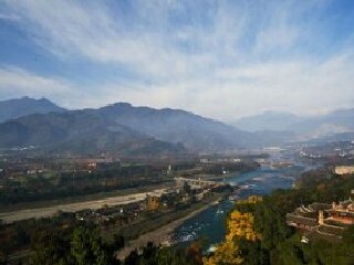 成都-都江堰-青城山一日往返直通车