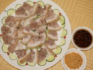 白切猪踭,豉油皇大肠拼花肉