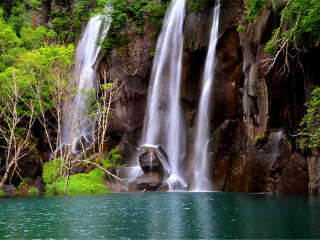 去東北長(zhǎng)白山游要多少錢(qián)_東北長(zhǎng)白山旅游大概多少錢(qián)_東北長(zhǎng)白山旅行跟團(tuán)