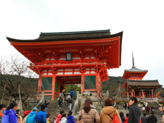 日本旅游報(bào)團(tuán)價(jià)_去日本7天旅游_十月份去日本好嗎