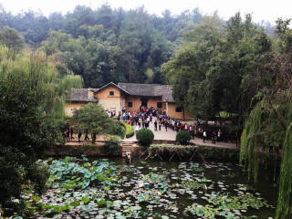 湖南韶山旅游價(jià)格_湖南韶山組團(tuán)旅游_湖南韶山自由行費(fèi)用