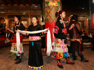 云南香格里拉旅游需要多少錢_云南香格里拉九月旅游_云南香格里拉八月份旅游
