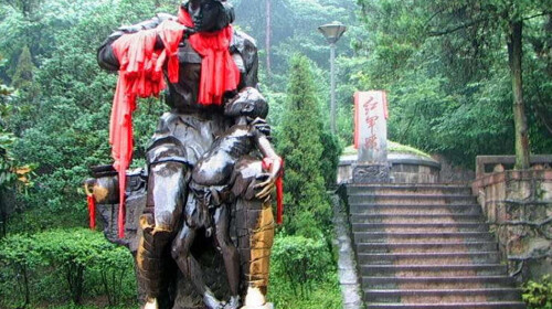 海龙屯-汇川温泉-娄山关遗址-遵义会议遗址- 山4日游