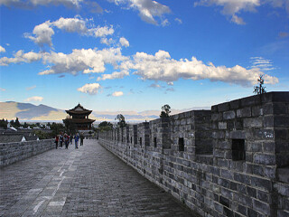 云南大理麗江旅游組團(tuán)_云南大理麗江最適合旅游的季節(jié)_國(guó)慶云南大理麗江游價(jià)格