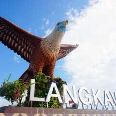 老鹰广场的#旅图换旅费# #旅拍#