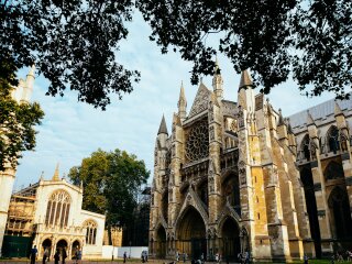 英國旅游需要多少錢_英國報團多少錢_現(xiàn)在到英國旅游多少錢