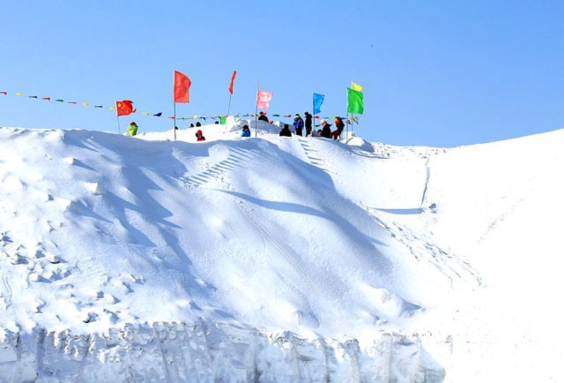 沈阳棋盘山滑雪场