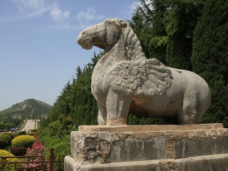 華山旅游團(tuán)報(bào)價(jià)2021_華山旅游一次多少錢(qián)_華山旅游價(jià)格