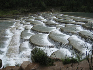 云南大理麗江旅游組團(tuán)_云南大理麗江最適合旅游的季節(jié)_國(guó)慶云南大理麗江游價(jià)格